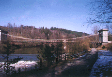 řetězový most přes Lužnici