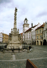 náměstí s Mariánským sloupem a radnicí